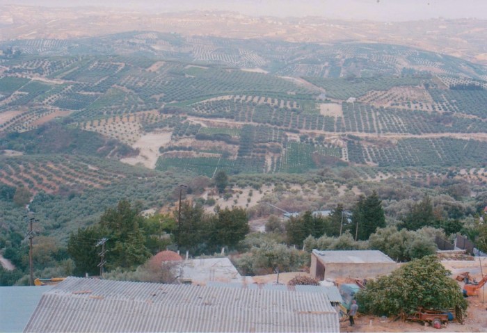 crete-hills-small_fotor